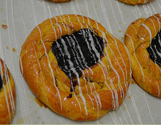 Pariser's Bakery - Blueberry Danish