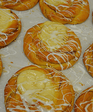 Pariser's Bakery - Cheese Danish