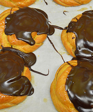Pariser's Bakery - Chocolate Danish