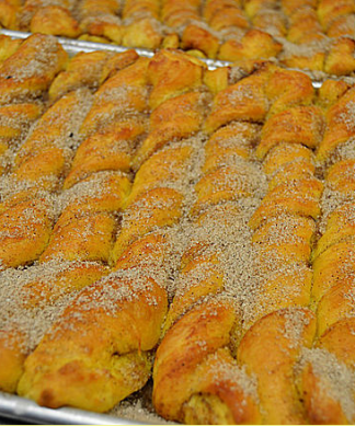 Pariser's Bakery - Cinnamon Pull-Apart