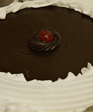 Pariser's Bakery - Boston Cream Pie 1 ea