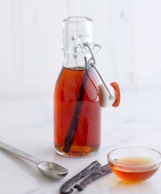 Bear Stewart - Van White (Clear Vanilla) - GAL